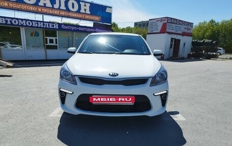 KIA Rio IV, 2018 год, 1 450 000 рублей, 2 фотография