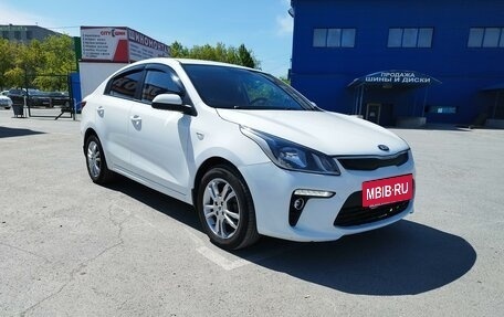 KIA Rio IV, 2018 год, 1 450 000 рублей, 3 фотография