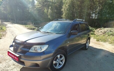 Mitsubishi Outlander III рестайлинг 3, 2007 год, 850 000 рублей, 1 фотография