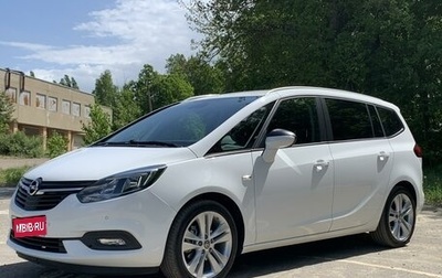 Opel Zafira C рестайлинг, 2018 год, 1 780 000 рублей, 1 фотография