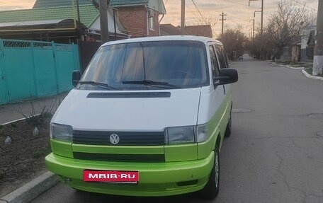 Volkswagen Caravelle T4, 1993 год, 650 000 рублей, 1 фотография