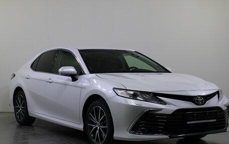 Toyota Camry, 2023 год, 5 650 000 рублей, 3 фотография