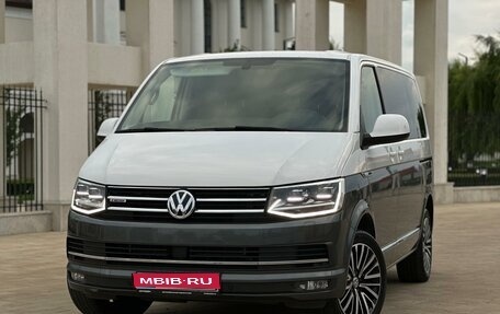 Volkswagen Multivan T6 рестайлинг, 2019 год, 5 490 000 рублей, 1 фотография