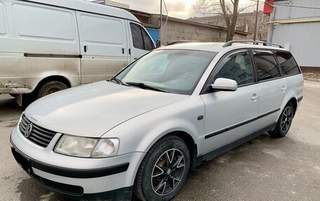 Volkswagen Passat B5+ рестайлинг, 1998 год, 425 000 рублей, 1 фотография