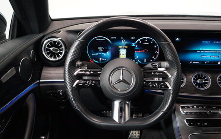 Mercedes-Benz E-Класс, 2020 год, 5 999 000 рублей, 13 фотография