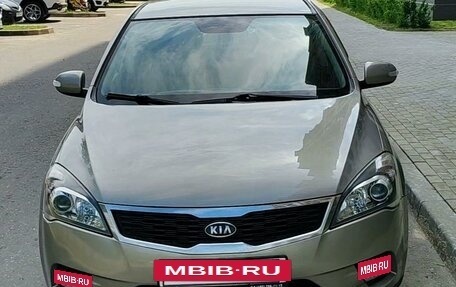 KIA cee'd I рестайлинг, 2012 год, 1 060 000 рублей, 2 фотография