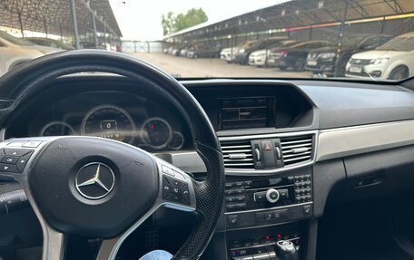 Mercedes-Benz E-Класс, 2011 год, 1 600 000 рублей, 7 фотография