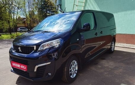 Peugeot Traveller I, 2020 год, 4 100 000 рублей, 2 фотография