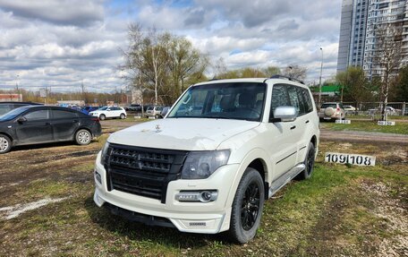 Mitsubishi Pajero IV, 2019 год, 4 850 000 рублей, 3 фотография