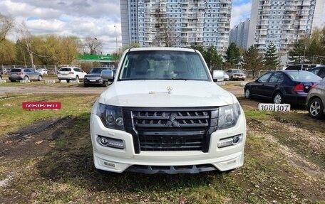 Mitsubishi Pajero IV, 2019 год, 4 850 000 рублей, 2 фотография