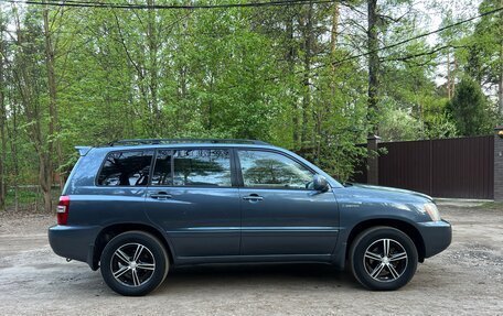 Toyota Highlander III, 2004 год, 1 345 000 рублей, 4 фотография