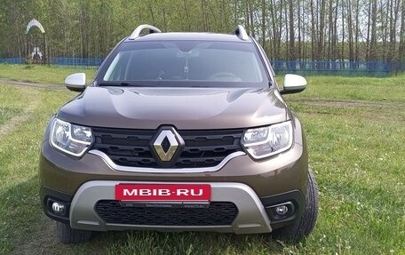 Renault Duster, 2021 год, 2 200 000 рублей, 2 фотография