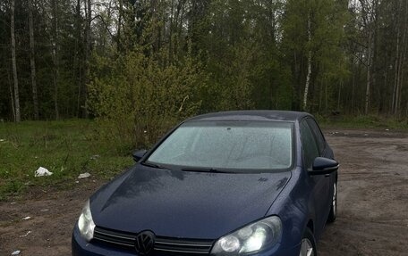 Volkswagen Golf VI, 2010 год, 700 000 рублей, 1 фотография