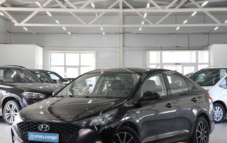 Hyundai Solaris II рестайлинг, 2020 год, 1 999 000 рублей, 2 фотография