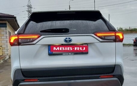 Toyota RAV4, 2021 год, 3 760 000 рублей, 18 фотография