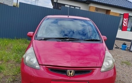 Honda Fit III, 2001 год, 345 000 рублей, 2 фотография