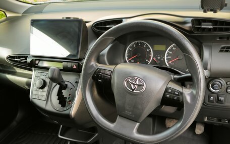 Toyota Wish II, 2012 год, 1 599 000 рублей, 10 фотография