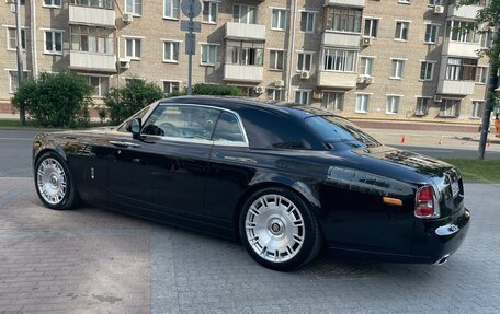Rolls-Royce Phantom VII рестайлинг, 2010 год, 23 000 000 рублей, 6 фотография