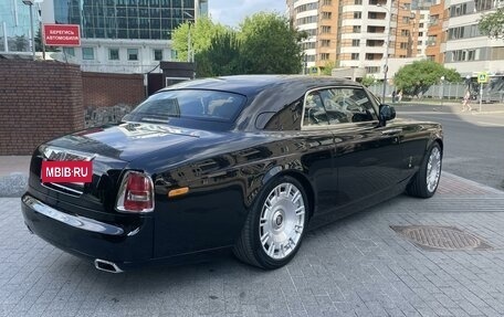 Rolls-Royce Phantom VII рестайлинг, 2010 год, 23 000 000 рублей, 5 фотография