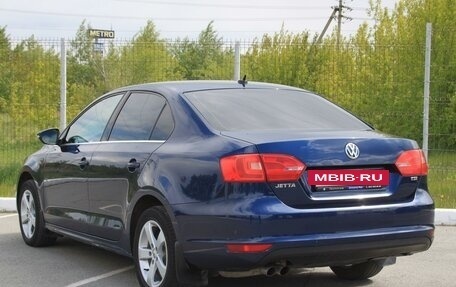 Volkswagen Jetta VI, 2013 год, 1 300 000 рублей, 5 фотография