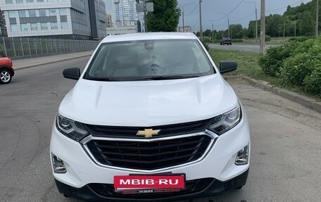 Chevrolet Equinox III, 2019 год, 1 749 000 рублей, 2 фотография