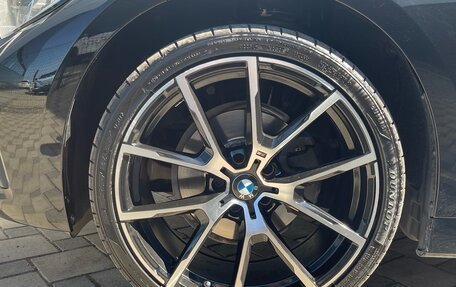 BMW 3 серия, 2019 год, 3 695 000 рублей, 18 фотография