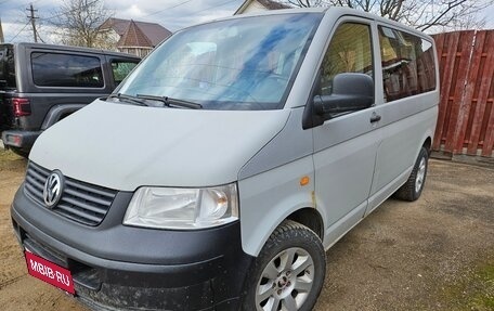 Volkswagen Transporter T5 рестайлинг, 2005 год, 1 200 000 рублей, 1 фотография