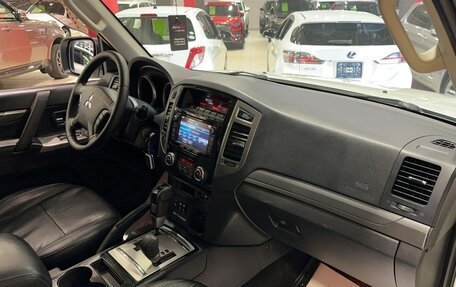 Mitsubishi Pajero IV, 2014 год, 2 887 000 рублей, 14 фотография