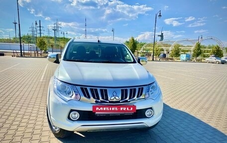 Mitsubishi L200 IV рестайлинг, 2016 год, 3 550 000 рублей, 4 фотография