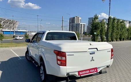 Mitsubishi L200 IV рестайлинг, 2016 год, 3 550 000 рублей, 2 фотография