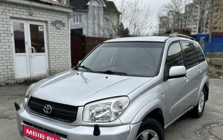 Toyota RAV4, 2004 год, 880 000 рублей, 2 фотография