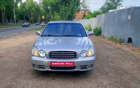 Hyundai Sonata IV рестайлинг, 2005 год, 545 000 рублей, 1 фотография