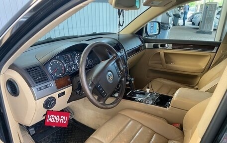 Volkswagen Touareg III, 2005 год, 910 000 рублей, 7 фотография