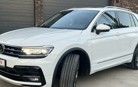 Volkswagen Tiguan II, 2019 год, 3 850 000 рублей, 2 фотография