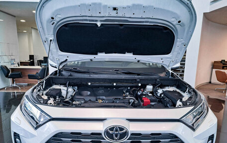 Toyota RAV4, 2021 год, 4 460 000 рублей, 9 фотография
