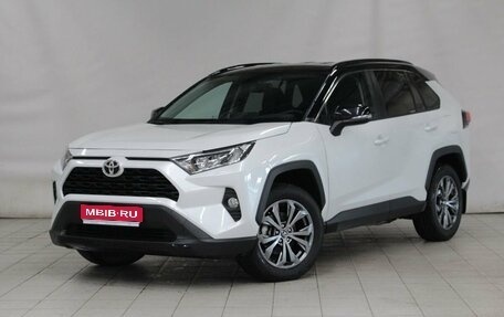 Toyota RAV4, 2022 год, 4 350 000 рублей, 1 фотография