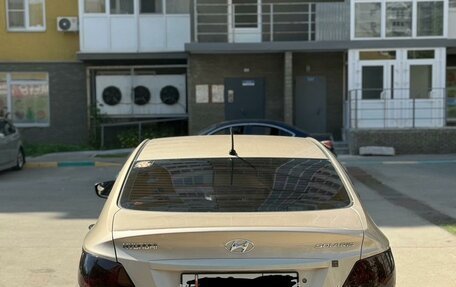 Hyundai Solaris II рестайлинг, 2012 год, 599 000 рублей, 3 фотография