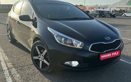 KIA cee'd III, 2013 год, 999 999 рублей, 1 фотография