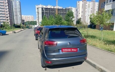 Citroen C4 Picasso II рестайлинг, 2017 год, 1 650 000 рублей, 6 фотография