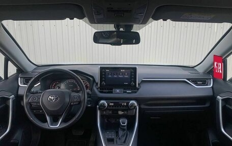 Toyota RAV4, 2022 год, 4 350 000 рублей, 14 фотография