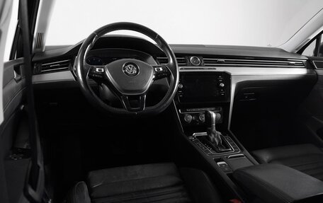 Volkswagen Passat B8 рестайлинг, 2017 год, 2 499 000 рублей, 6 фотография