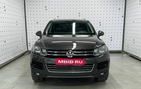 Volkswagen Touareg III, 2011 год, 1 990 000 рублей, 3 фотография