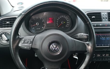 Volkswagen Polo VI (EU Market), 2011 год, 1 000 000 рублей, 18 фотография