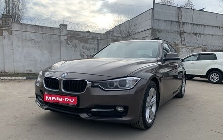 BMW 3 серия, 2014 год, 2 100 000 рублей, 1 фотография