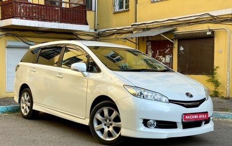 Toyota Wish II, 2012 год, 1 379 000 рублей, 1 фотография
