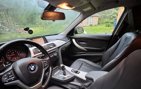 BMW 3 серия, 2014 год, 1 900 000 рублей, 10 фотография