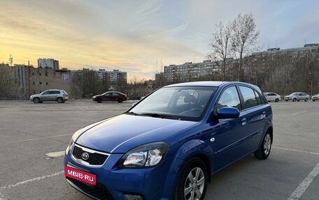 KIA Rio II, 2010 год, 630 000 рублей, 1 фотография