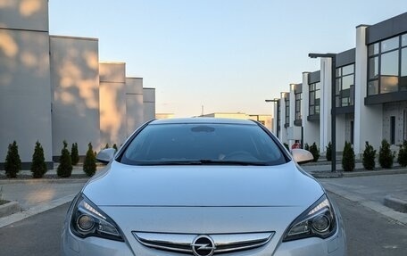 Opel Astra J, 2011 год, 980 000 рублей, 1 фотография