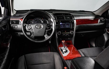 Toyota Camry, 2012 год, 1 569 000 рублей, 6 фотография