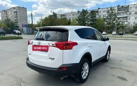 Toyota RAV4, 2015 год, 2 150 000 рублей, 5 фотография